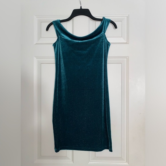 Green Forever 21 Evening Dress - Picture 2 of 3